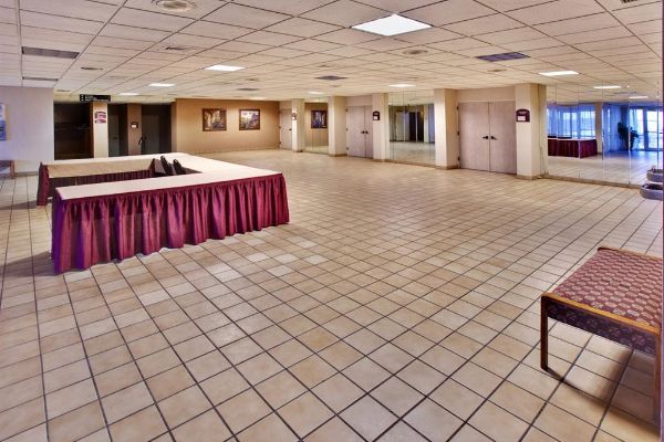 Holiday Inn DES MOINES-AIRPORT/CONF CENTER (Des Moines)